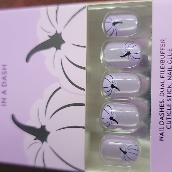 Red Aspen Nail Dashes - Picture 3 of 3